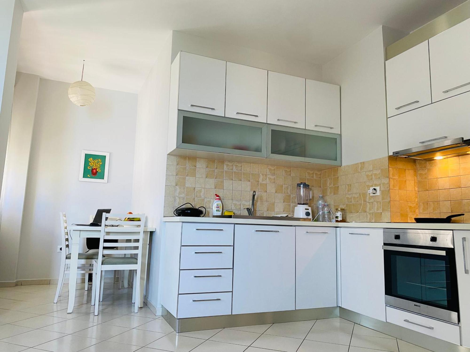 Edan Apartment *