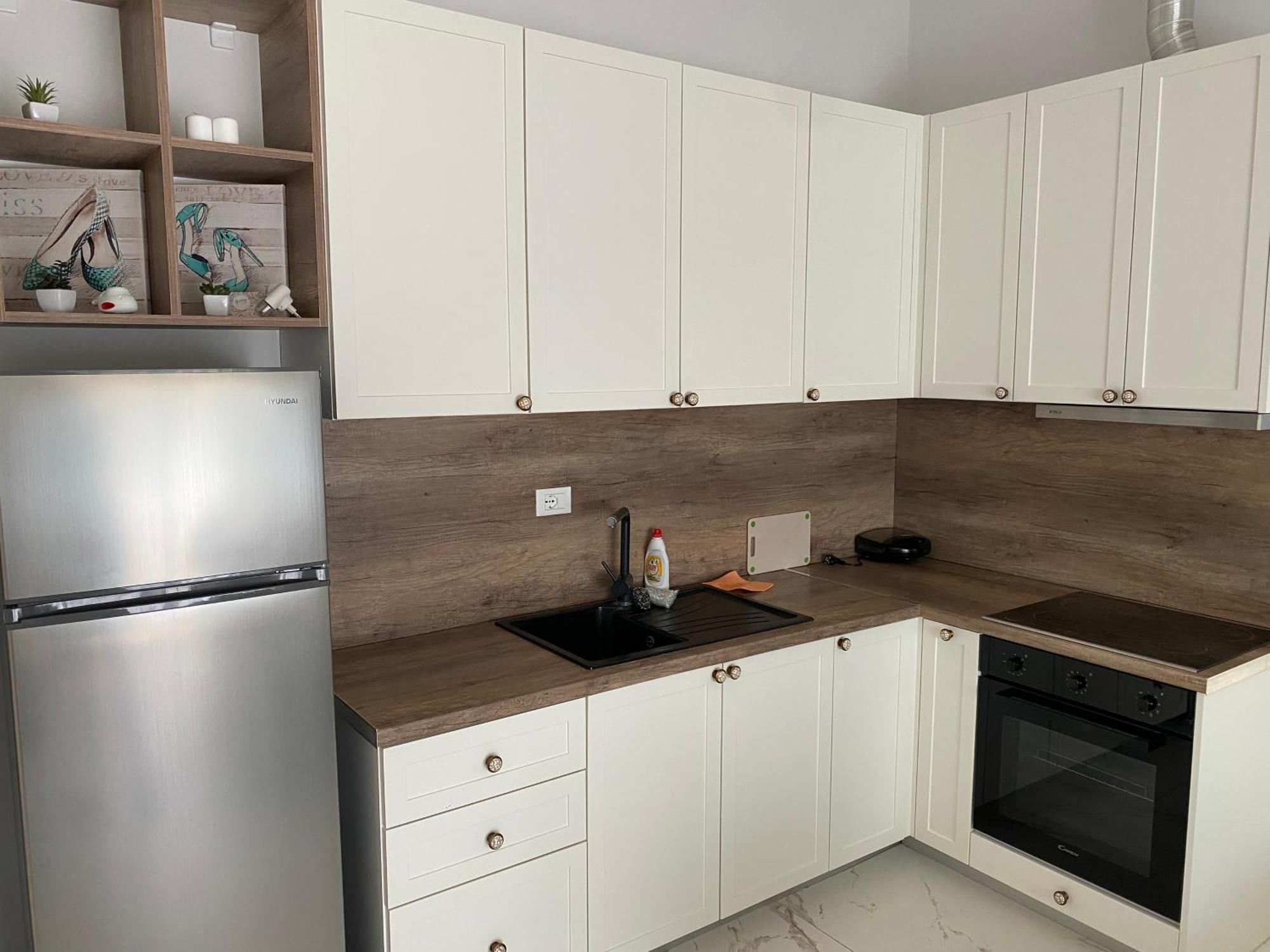 Edan Apartment